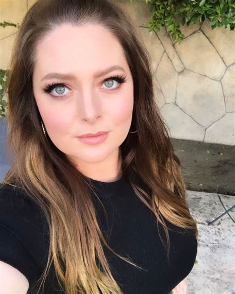 Lauren Ash (@laurenelizabethash) • Instagram photos and videos